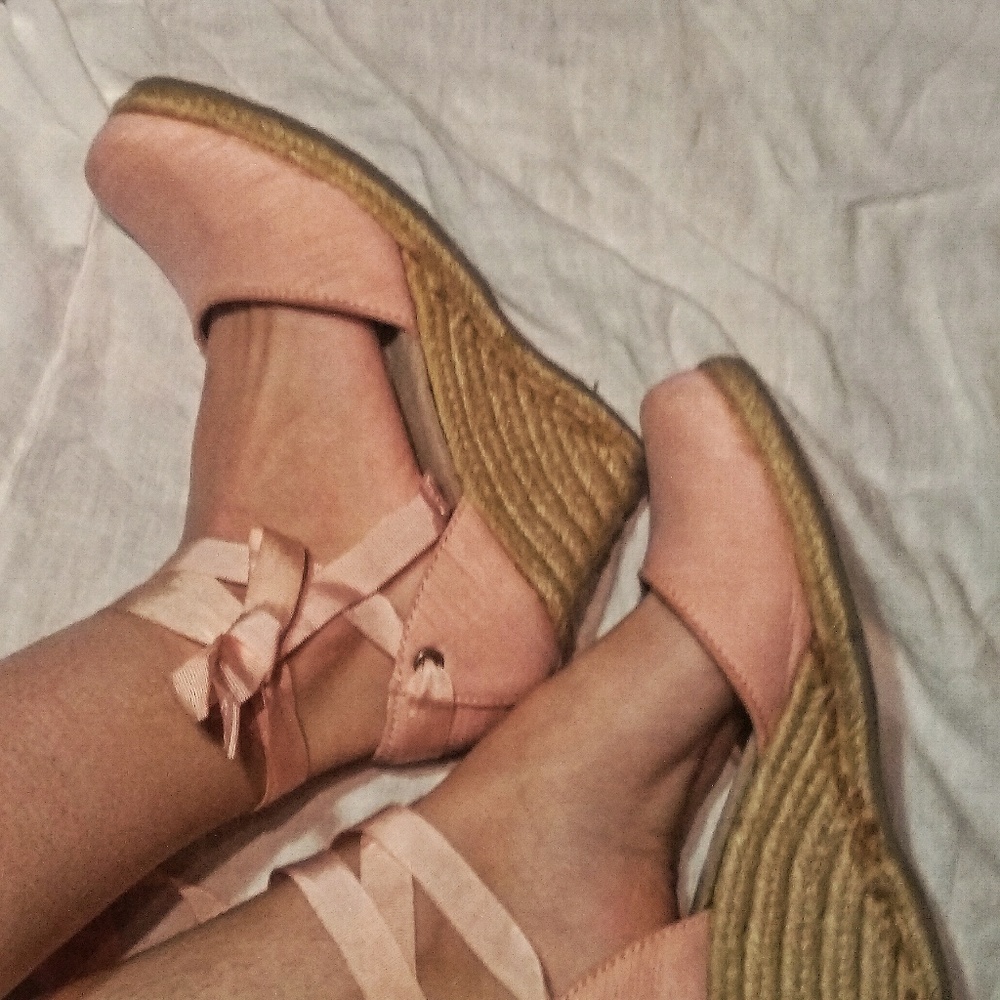 Pretty Pale Pink Espadrilles Wedges